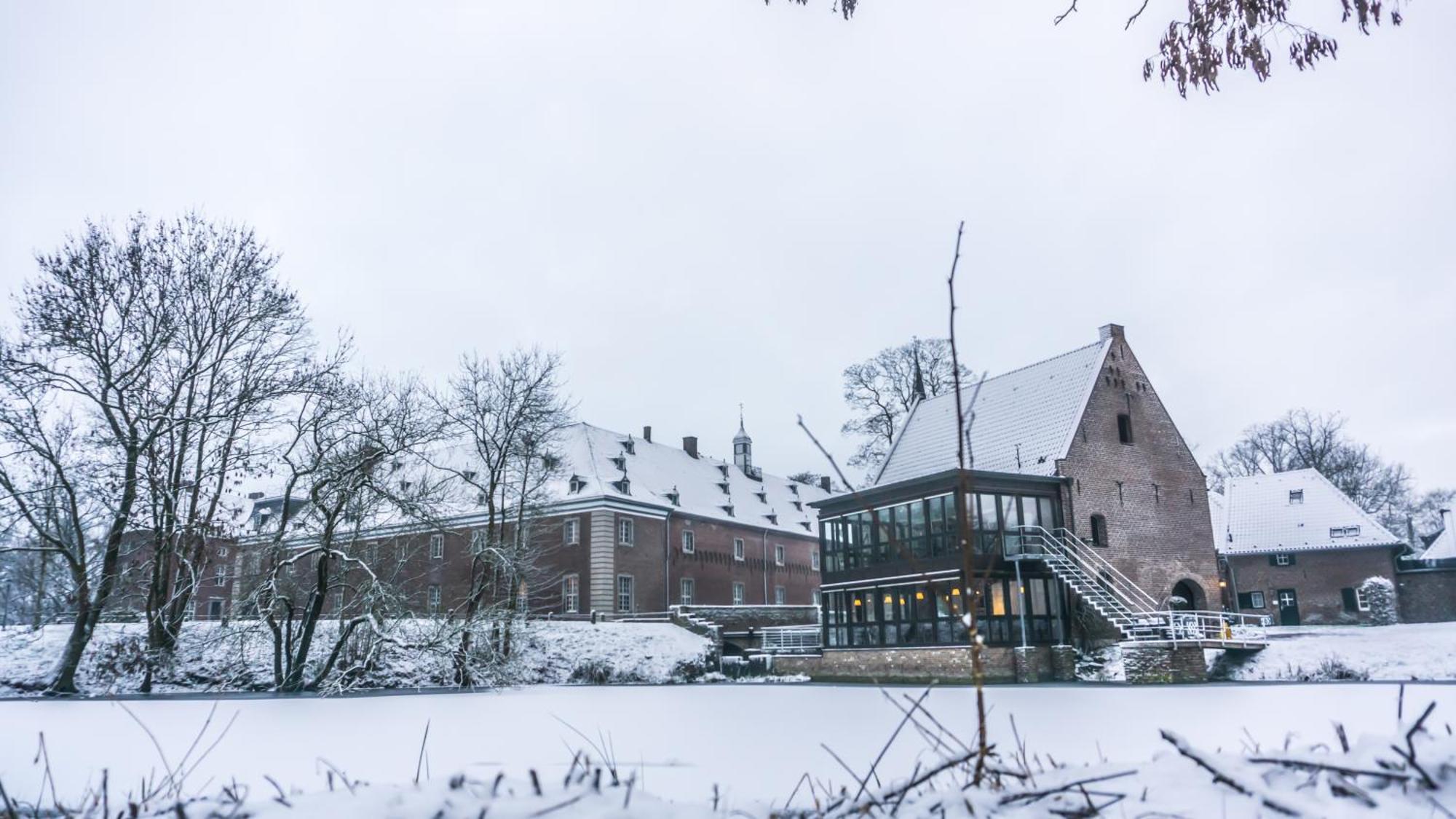 Schloss Wissen Веце Екстериор снимка